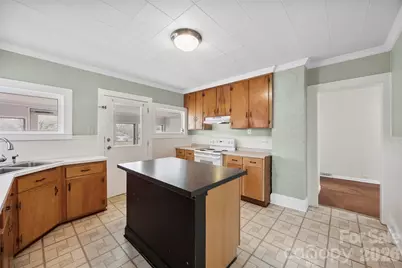 302 S Maple Street, Dallas, NC 28034 - Photo 10