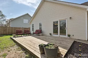 1821 Conifer Cir, Charlotte, NC 28213 - Photo 20