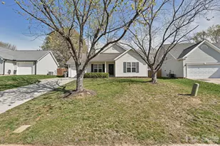 1821 Conifer Cir, Charlotte, NC 28213 - Photo 32