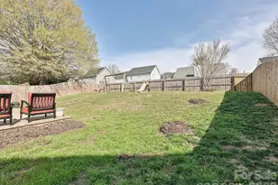 1821 Conifer Cir, Charlotte, NC 28213 - Photo 24