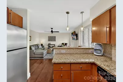 217 N Dotger Avenue #D10, Charlotte, NC 28207 - Photo 10