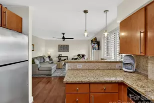 217 N Dotger Ave, Charlotte, NC 28207 - Photo 10