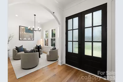 621 Poindexter Drive, Charlotte, NC 28209 - Photo 4