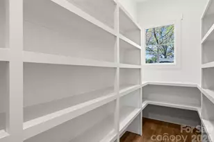 621 Poindexter Dr, Charlotte, NC 28209 - Photo 16