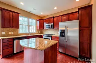 1114 Drayton Ct, Fort Mill, SC 29708 - Photo 8