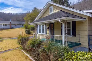 318 Sunrise Park, Sylva, NC 28779 - Photo 2