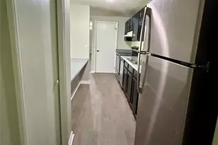 9521 Shannon Green Dr, Charlotte, NC 28213 - Photo 8