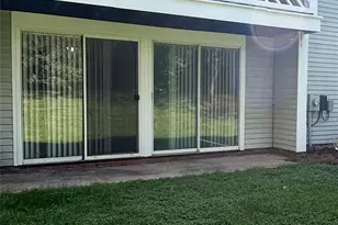 9521 Shannon Green Dr, Charlotte, NC 28213 - Photo 4