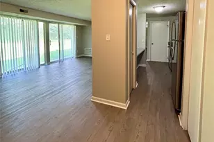 9521 Shannon Green Dr, Charlotte, NC 28213 - Photo 6