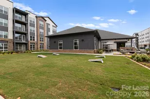 915 W Mallard Creek Church Rd, Charlotte, NC 28262 - Photo 24