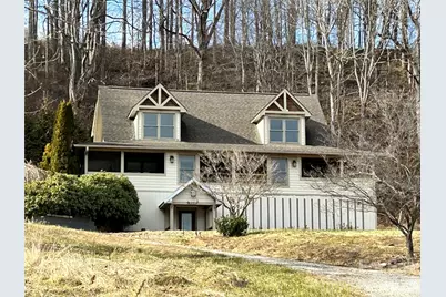 330 Potts Drive, Waynesville, NC 28785 - Photo 2