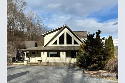 330 Potts Drive, Waynesville, NC 28785 - Photo 2