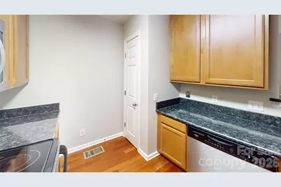 537 Donatello Avenue, Charlotte, NC 28205 - Photo 2
