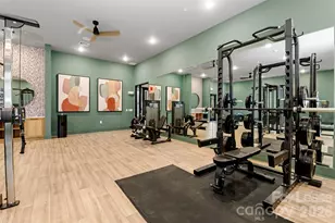 915 W Mallard Creek Church Rd, Charlotte, NC 28262 - Photo 20