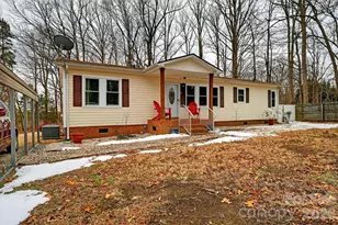 115 Red Fox Ct, Mount Holly, NC 28120 - Photo 2