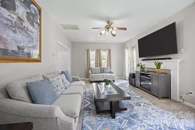 8701 Kirkley Glen Lane, Charlotte, NC 28215 - Photo 10