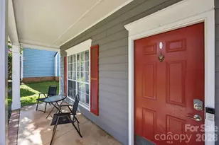 8701 Kirkley Glen Ln, Charlotte, NC 28215 - Photo 4