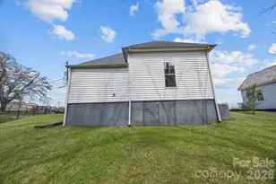 128 Pine St, Shelby, NC 28152 - Photo 14