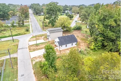 405 E Henderson Street, East Spencer, NC 28039 - Photo 28
