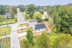 405 E Henderson St, East Spencer, NC 28039 - Photo 28