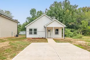 405 E Henderson St, East Spencer, NC 28039 - Photo 26