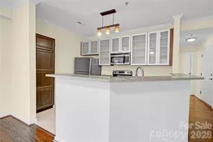 525 N Graham St, Charlotte, NC 28202 - Photo 14