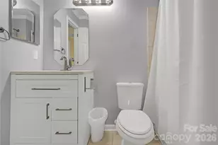 525 N Graham St, Charlotte, NC 28202 - Photo 4