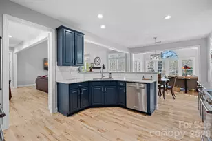 2474 Green Point Ln, Denver, NC 28037 - Photo 10