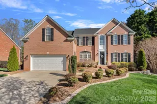 2474 Green Point Ln, Denver, NC 28037 - Photo 2