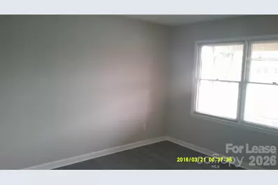 359 15th Street W, Newton, NC 28658 - Photo 4