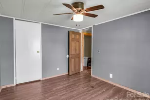 122 Hotel Hill Dr, Landrum, SC 29356 - Photo 14