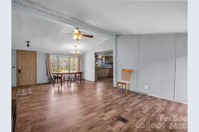 122 Hotel Hill Drive, Landrum, SC 29356 - Photo 4