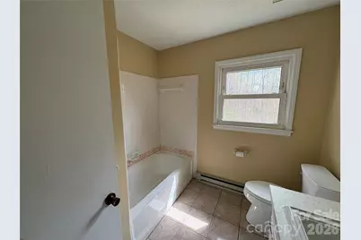 2137 23rd Street Drive SE, Hickory, NC 28602 - Photo 10