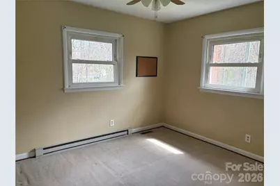 2137 23rd Street Drive SE, Hickory, NC 28602 - Photo 8