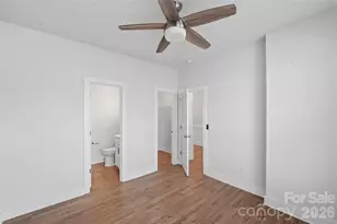 2013 White Cypress Ct, Charlotte, NC 28216 - Photo 10
