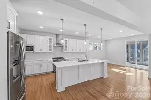 2013 White Cypress Ct, Charlotte, NC 28216 - Photo 12