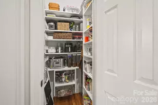 8710 Oakthorpe Dr, Charlotte, NC 28277 - Photo 16