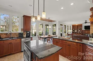 8710 Oakthorpe Dr, Charlotte, NC 28277 - Photo 12