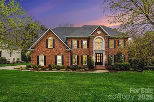 8710 Oakthorpe Dr, Charlotte, NC 28277 - Photo 1