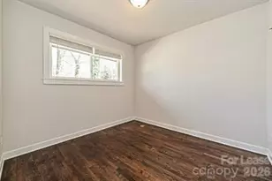215 S Gardner Ave, Charlotte, NC 28208 - Photo 2
