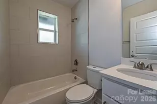 215 S Gardner Ave, Charlotte, NC 28208 - Photo 6