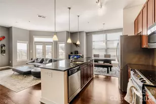 525 E 6th St, Charlotte, NC 28202 - Photo 10