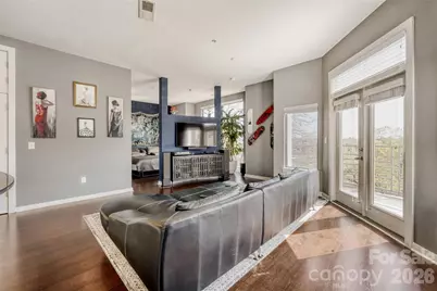 525 E 6th Street #409, Charlotte, NC 28202 - Photo 4