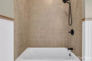 109 Seneca Blvd, Hendersonville, NC 28739 - Photo 14