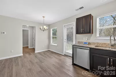 128 Pleasant Hill Street, Lancaster, SC 29720 - Photo 8