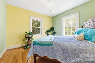 25 Bear Creek Rd, Asheville, NC 28806 - Photo 12