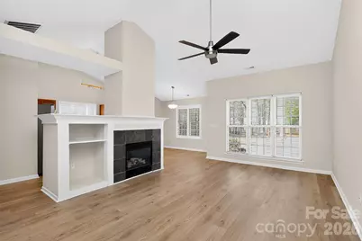 7022 Duchamp Drive, Charlotte, NC 28215 - Photo 4