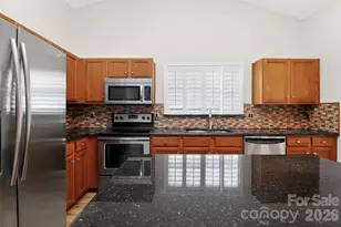 7022 Duchamp Dr, Charlotte, NC 28215 - Photo 20