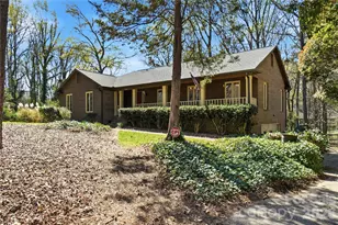 534 Aldeborough Ln, Charlotte, NC 28270 - Photo 2