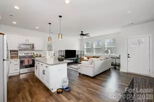 2703 Wells St, Charlotte, NC 28206 - Photo 4